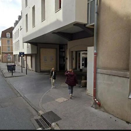 Le Saint B Au Pied De La Cathedrale Saint Benigne Daire Dijon Dış mekan fotoğraf